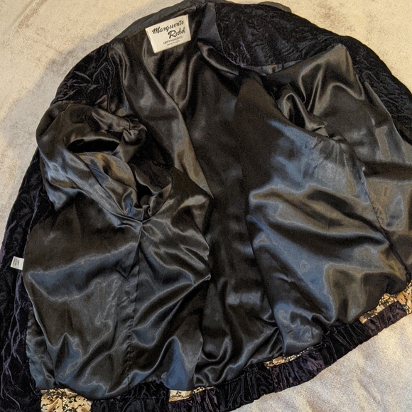 RARE 80s Marguerite Rubel Quilted Jacket with gold-tone lace ribbon trim - Picture 14 of 15